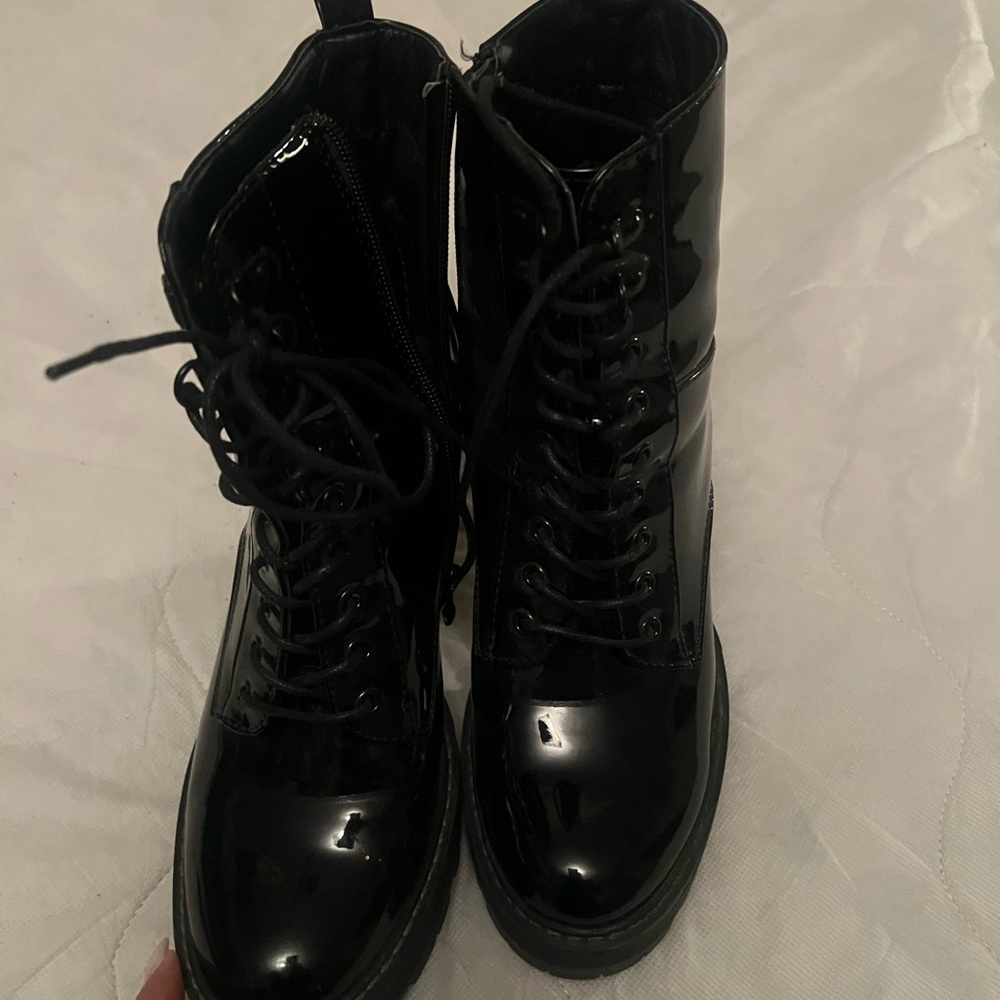 Black boots for going out 🎉🙌💕
